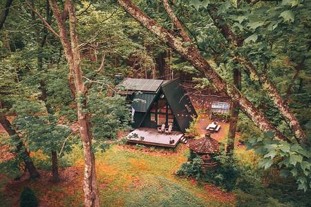 A Black A- Frame: Sustainable Catskills A-Frame