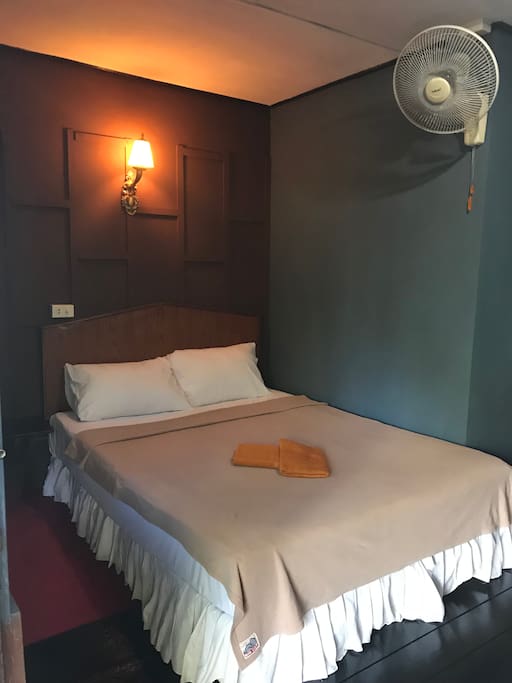 Fan Bungalow