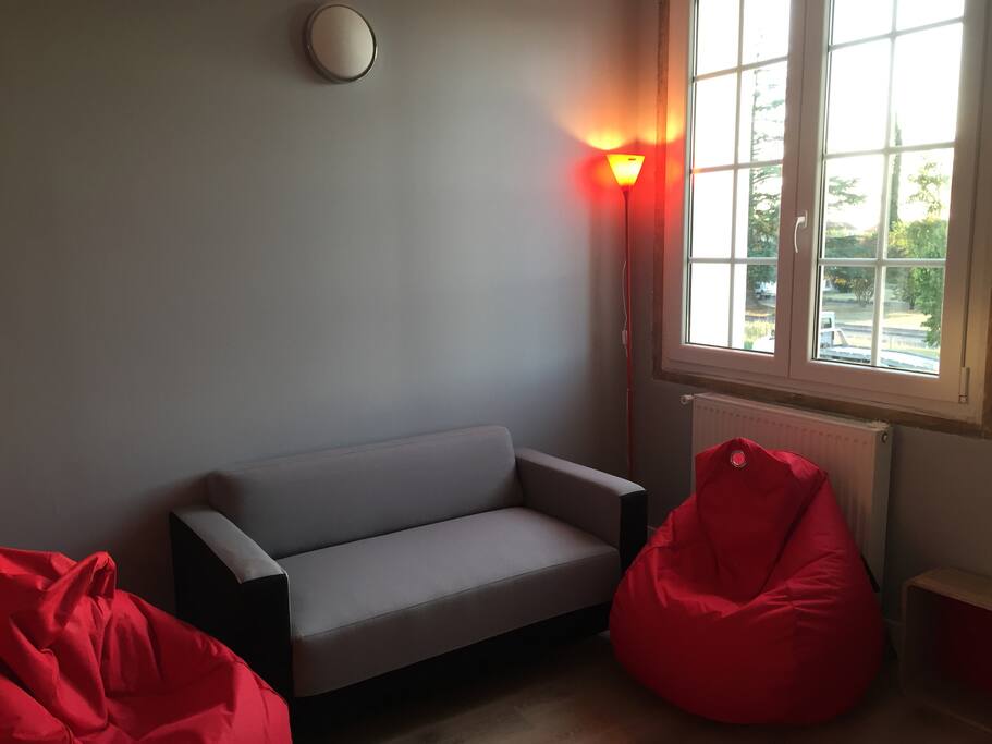 Salon clair et cosy