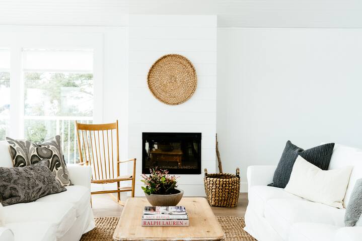 Luxury Oceanfront House – The Cove at Otter Point gallery image 3