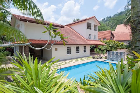 Max Villa Private Pool KLCC Kuala Lumpur Malaysia