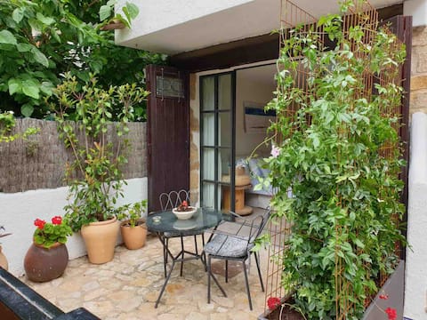 Top performing Airbnb: Pals Beach Studio 2 in Pals