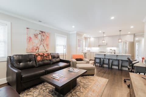 Successful Airbnb property: *Sparkling Clean* 5-Star Modern Luxury Near Uptown in Plaza Midwood