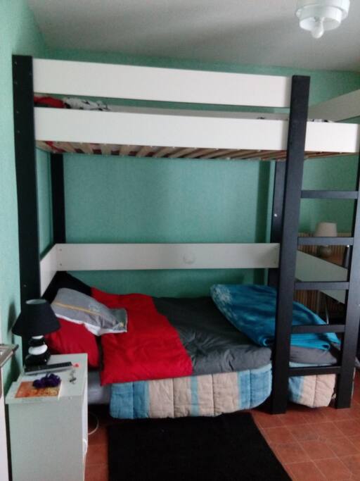 Chambre en location lumineuse