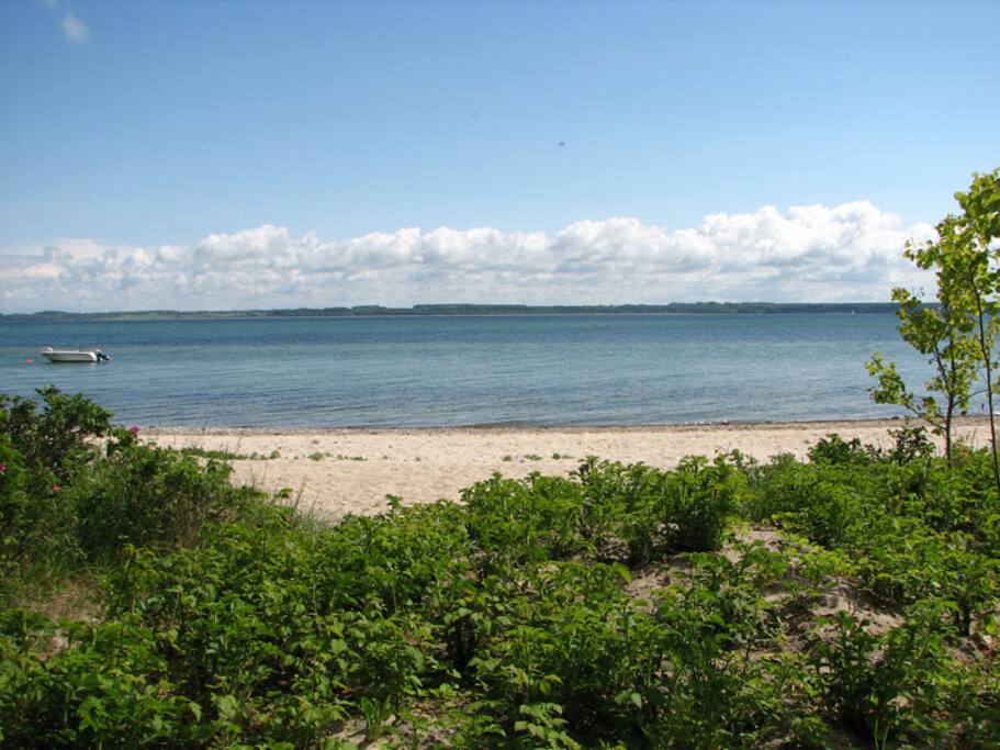 10 Meter zum Strand