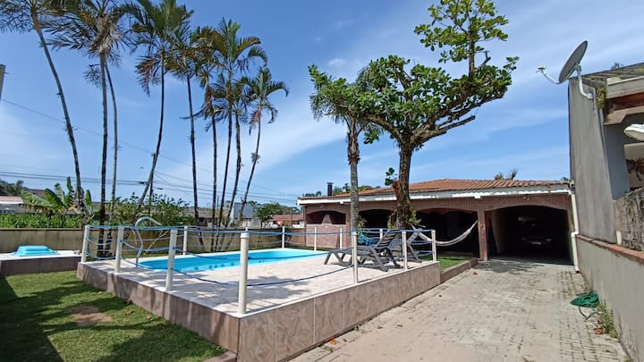 Casa Ampla E Agradável Com Piscina - Guaratuba