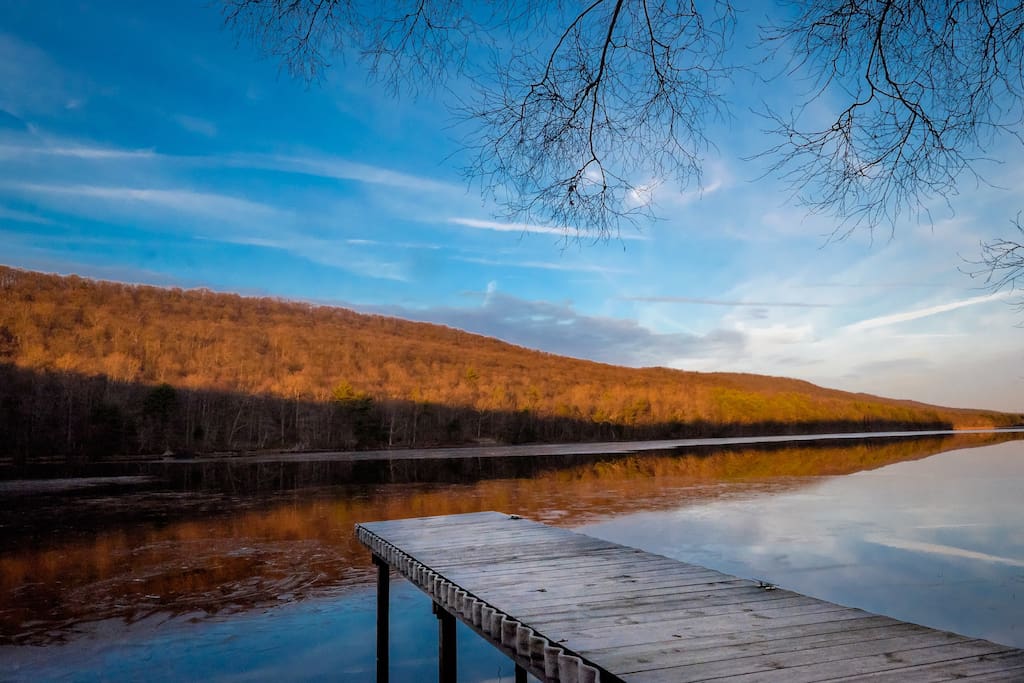 Lily Lake Guest House Cottages for Rent in Wapwallopen, Pennsylvania