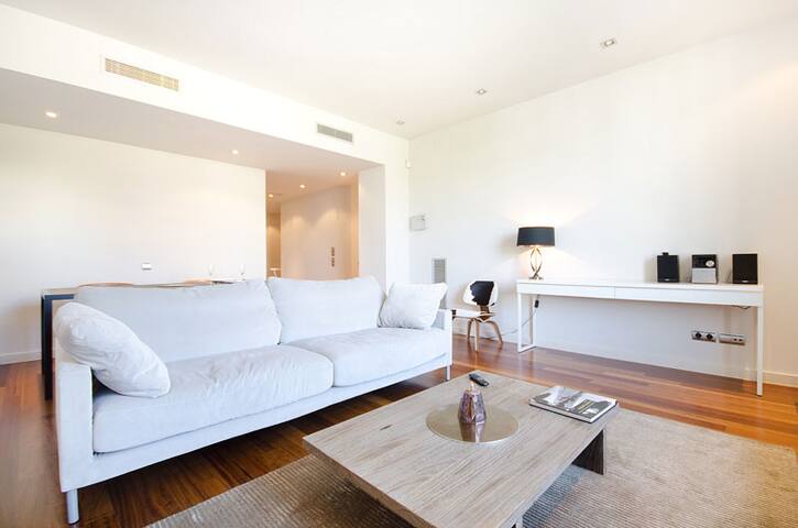 Two bedroom apartment Paseo de Gracia You Stylish gallery image 4