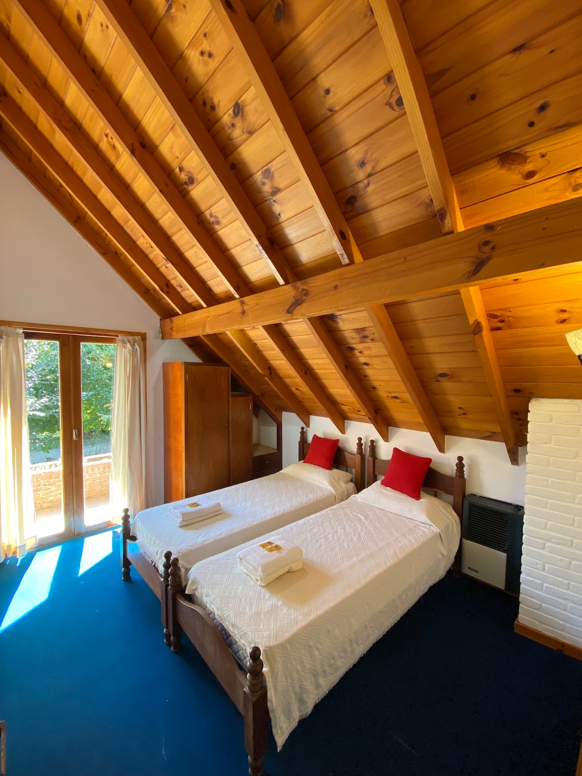 مخرج الشرفة في الأمام