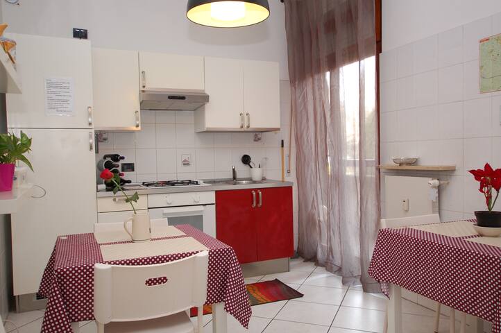 La Rosa Scarlatta Broseta – Big house up to 10 pax gallery image 4