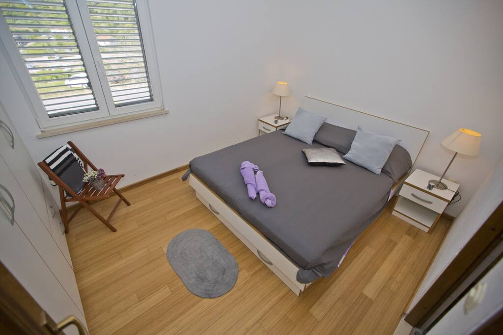 Room 1/double bed