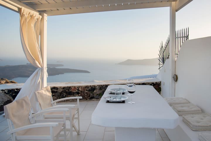 2 bedroom villa with amazing views and hot tub