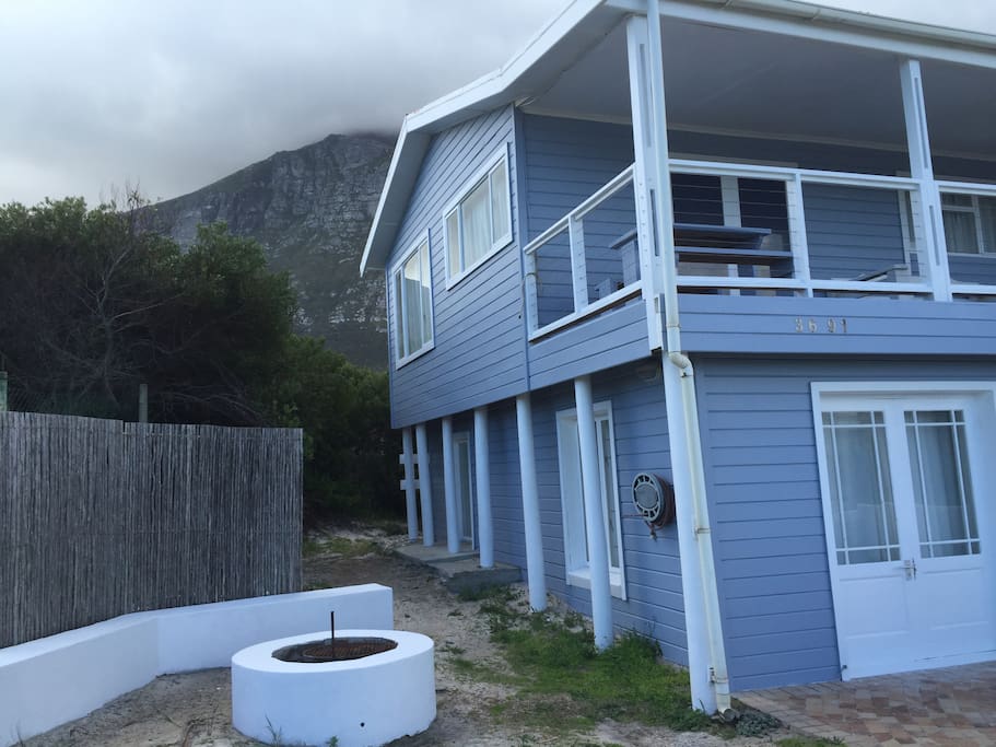 Side view with outside braai