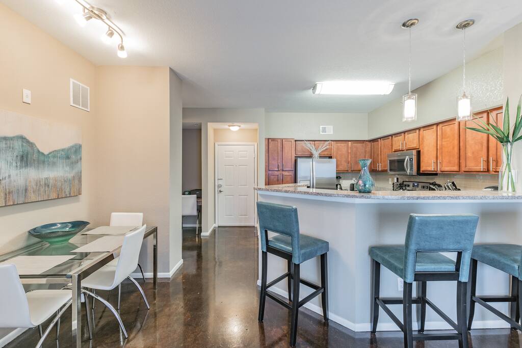 Dining Area and Full Kitchen