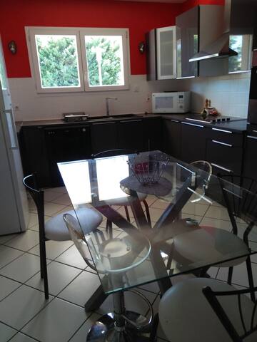 Logement entier le jardin des Hortensias gallery image 2