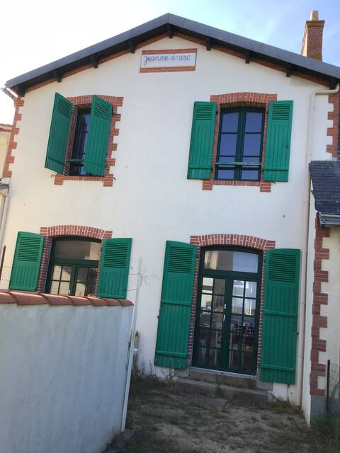 Villa Jeanne d'Arc -14 people, 25 m from the beach