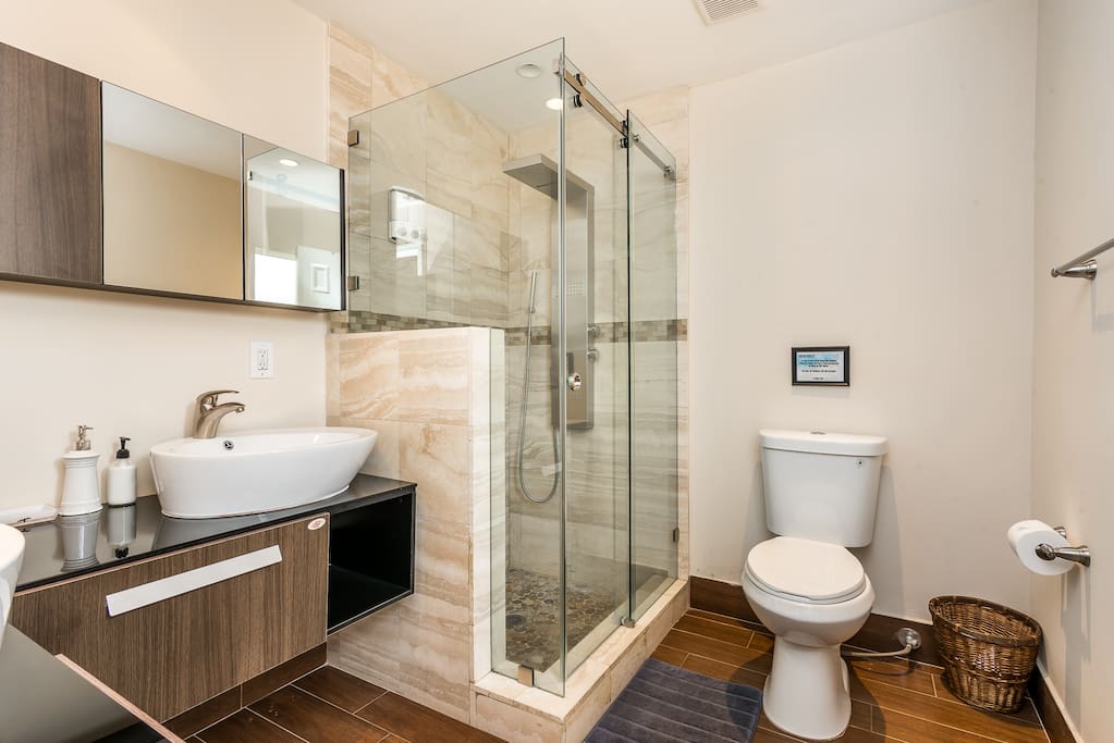 Room 2 Bathroom