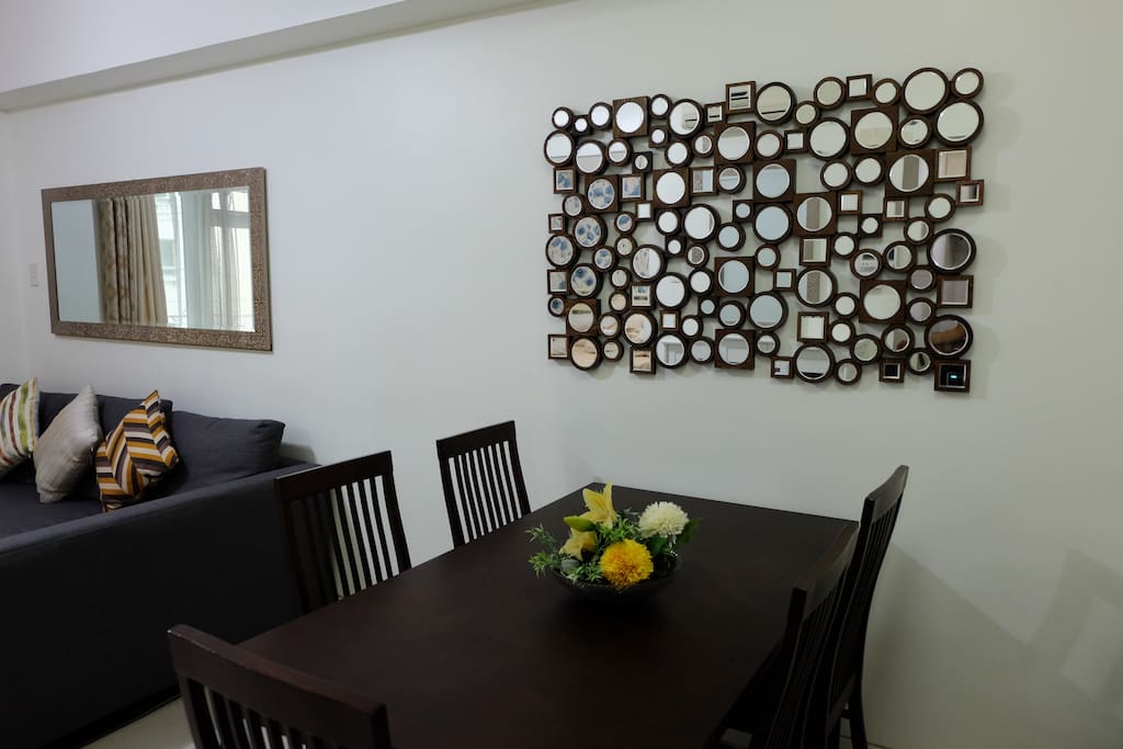 6-seater dining table
