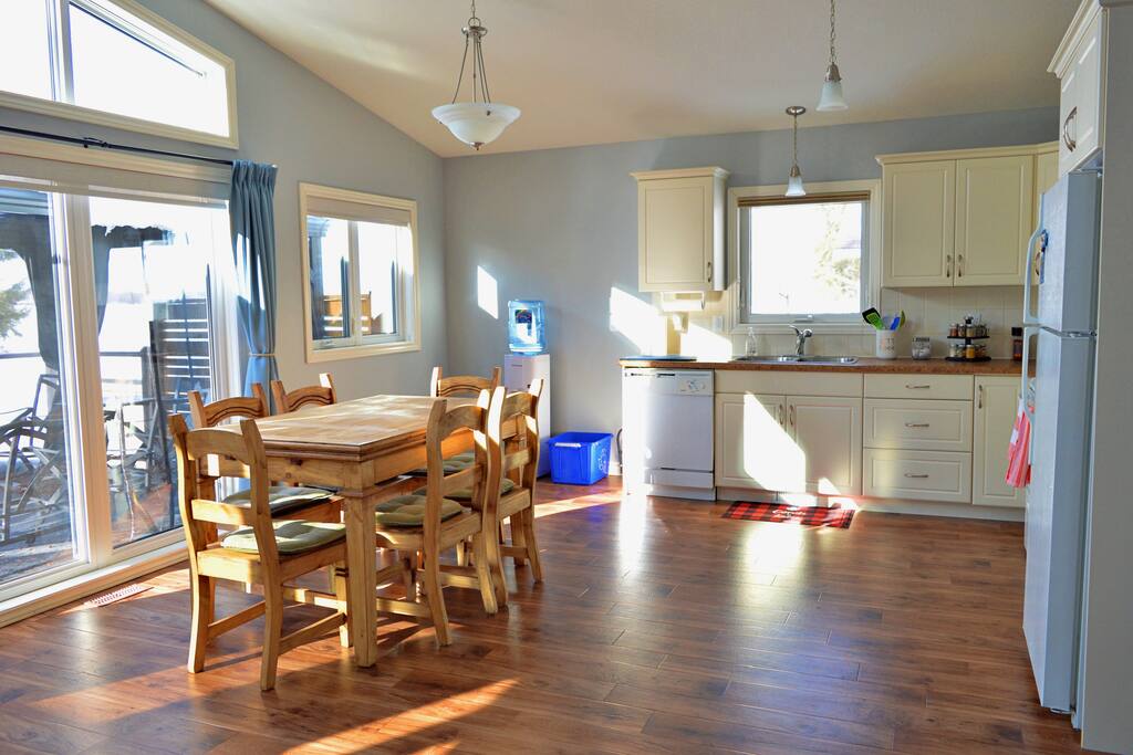 Islandview Waterfront Paradise Cottages for Rent in Washago, Ontario