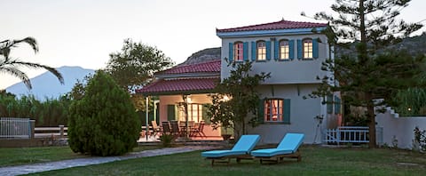 Aeolos Villa