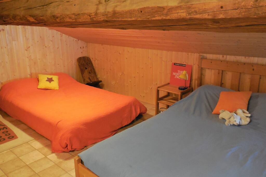 Un dortoir à 5 couchages