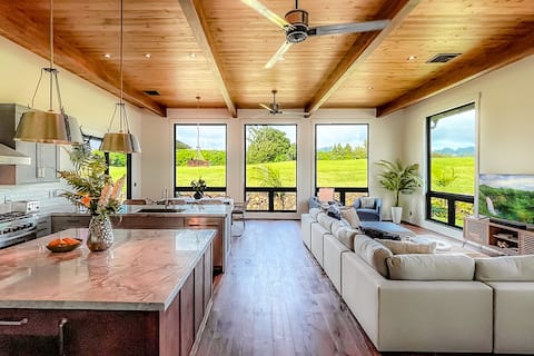 Poipu Custom Home, Central AC & Pool/Gym