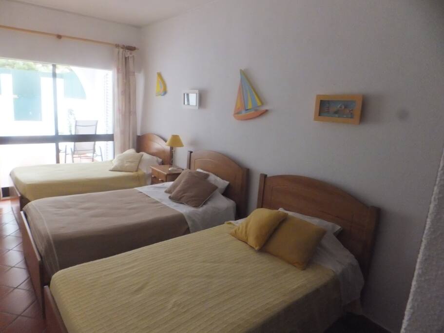 chambre 3 lits