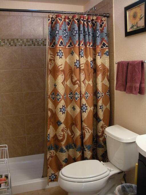 Very clean bathroom