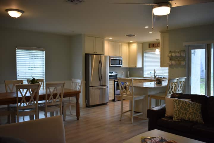 Delray Beach Centrally Located Townhome Near All!! - Boca Raton, FL