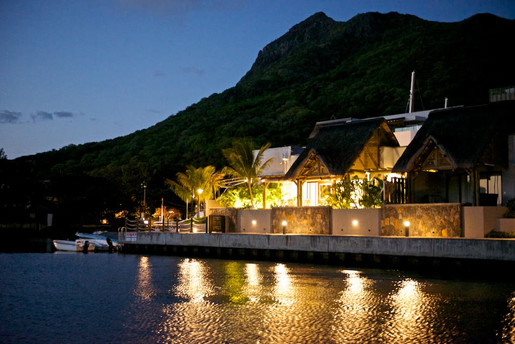 La Villa la nuit