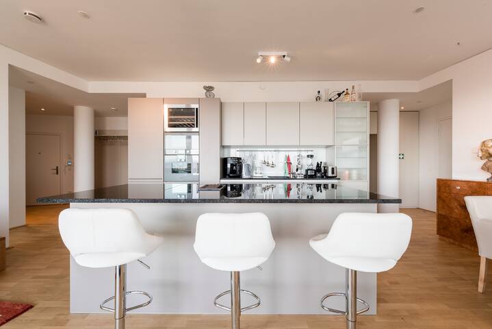 Skyflats Vienna South View gallery image 5