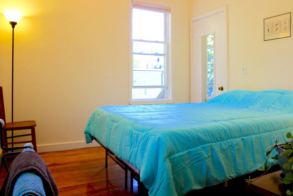 Another shot of the guest room
