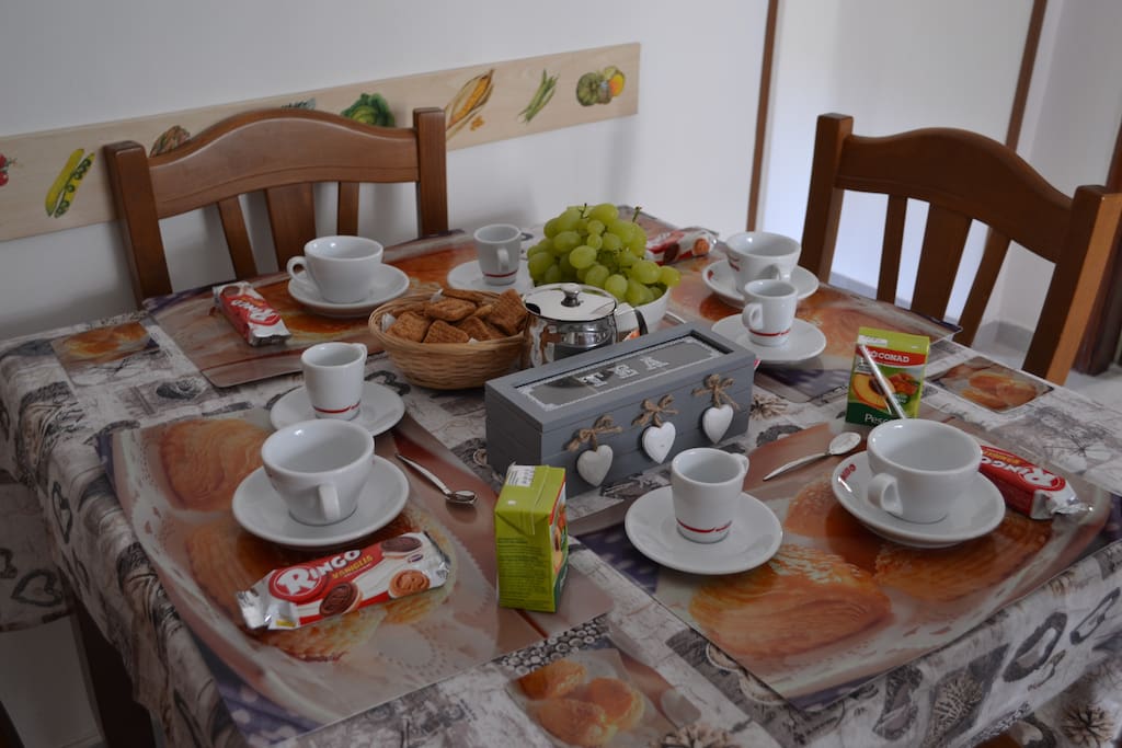 Colazione a buffet dolce e salato