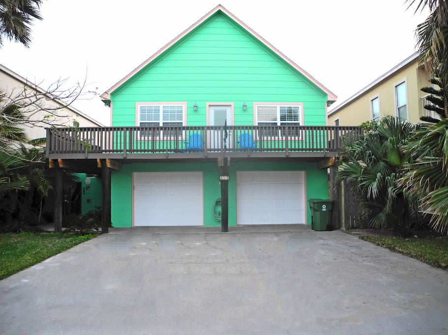 Sweet Carolyn Beach House Front