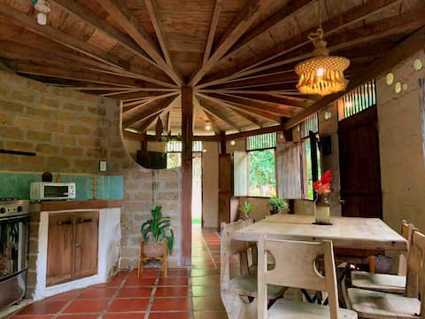 Successful Airbnb property: Casa Moringa in Dibulla