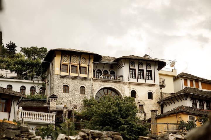 Emblematic House 1