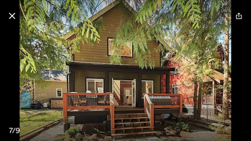 Kinsol Cottage Escape Cottages For Rent In Shawnigan Lake