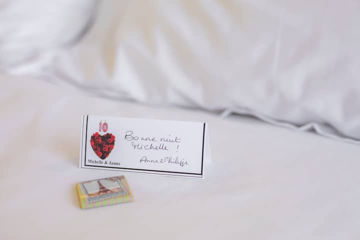 Votre maison Eiffel rendra votre voyage beaucoup plus romantique que vous ne le pensez jamais 

 ❤ #YourEiffelHome
