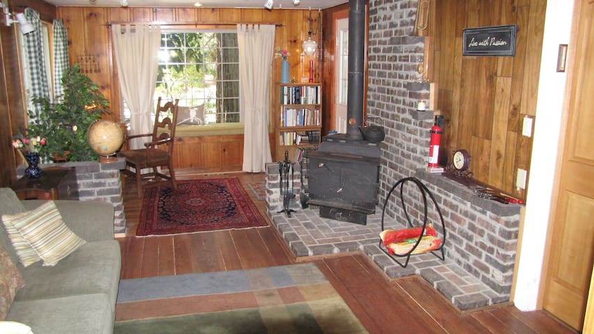 Airbnb Columbia Vacation Rentals Places To Stay