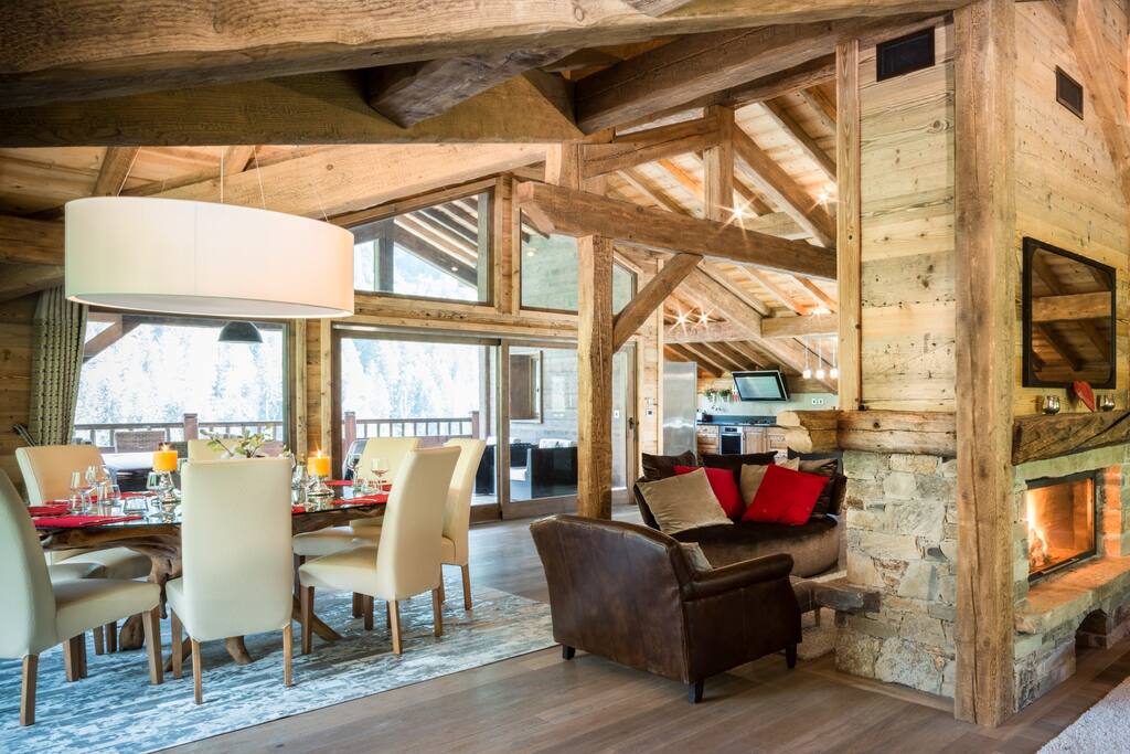 Double-height living space