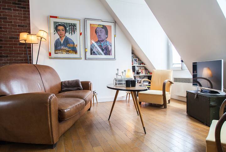 An artist's apartment in the heart of Paris.
