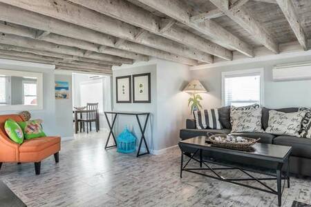 Getaway | Family | Entertain | Sunrise | Sunset