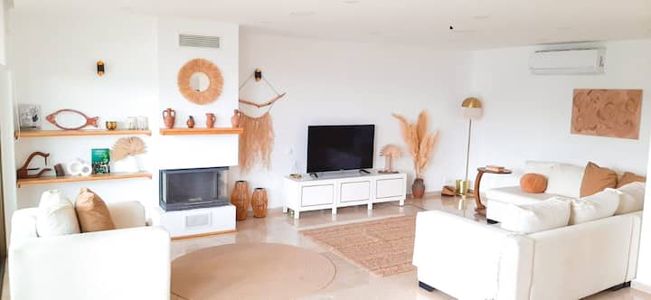Private Villa With Pool And Garden - Gümbet