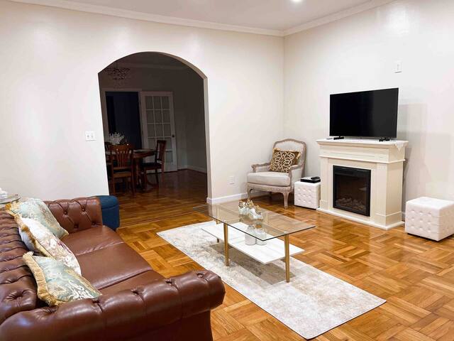 Home away from home space in Brooklyn gallery image 5