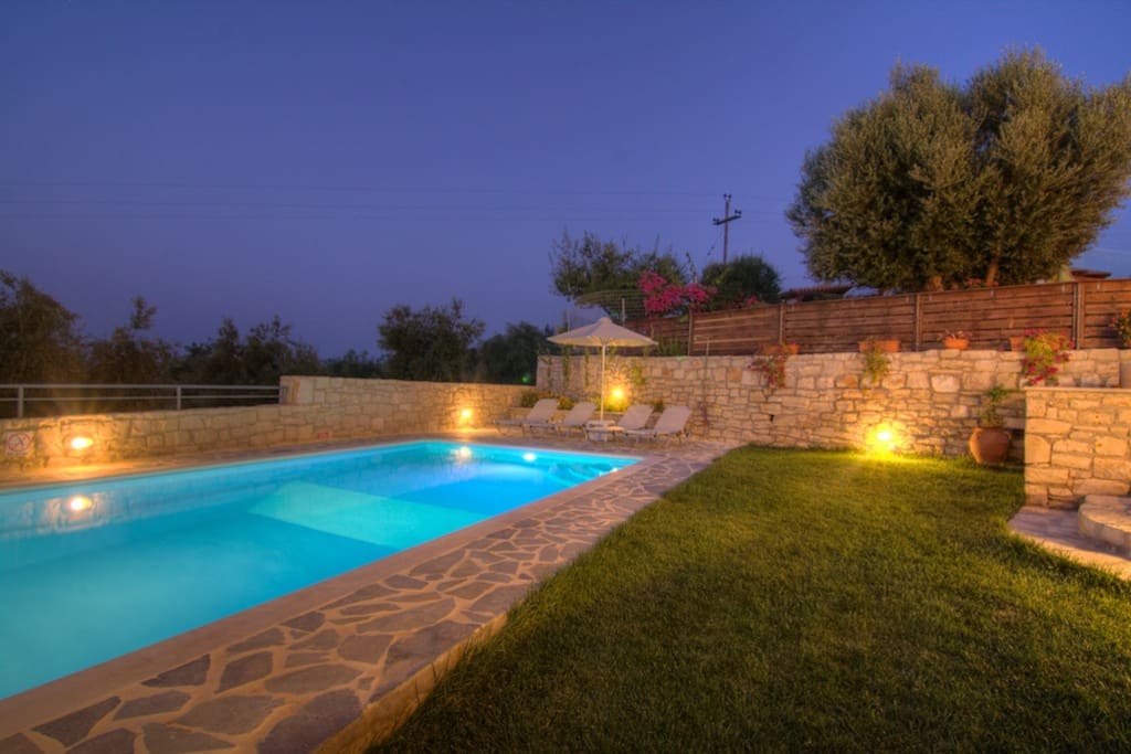 Emy Villa Exterior - Private Pool - Private Garden