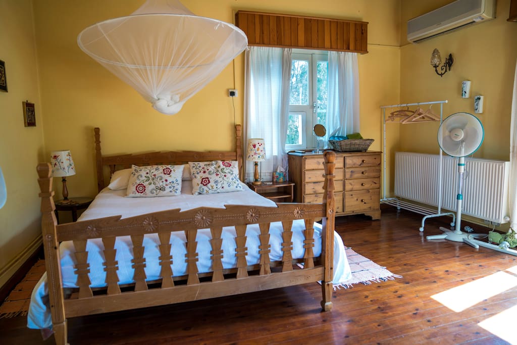 Large Bedroom with Double bed Air Conditioning and central heating.