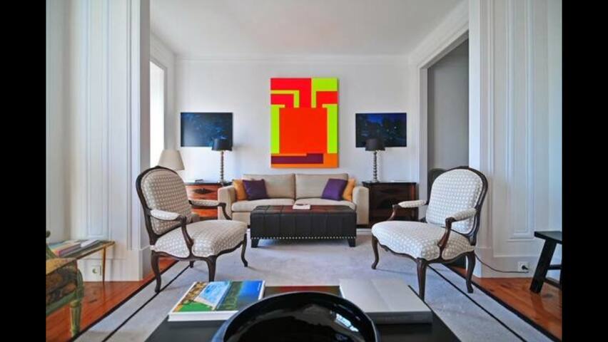 Lisbon River Sight – Luxury Duplex gallery image 4