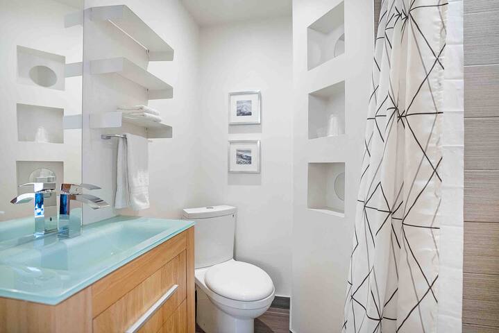 Westing house la fontaine Park plateau gallery image 5