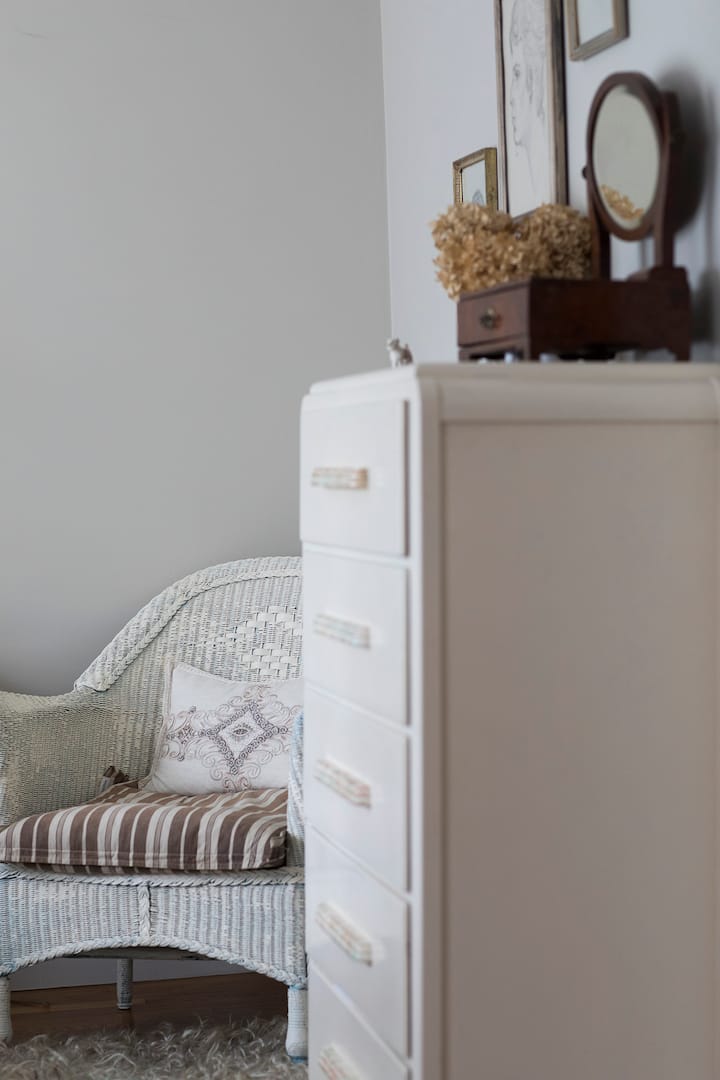 Shto një dhomë gjumi me krevat tek