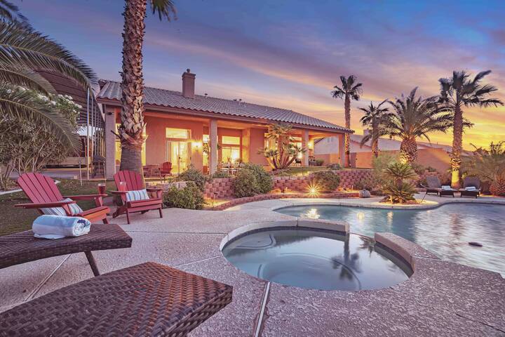 Tranquil oasis w/ Pool (heat xtra) Spa/ mini putt. gallery image 3